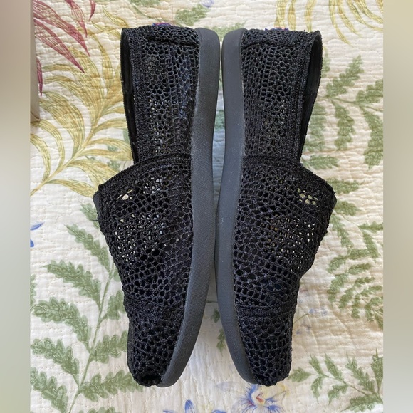 Black Crochet Bobs - Picture 5 of 10